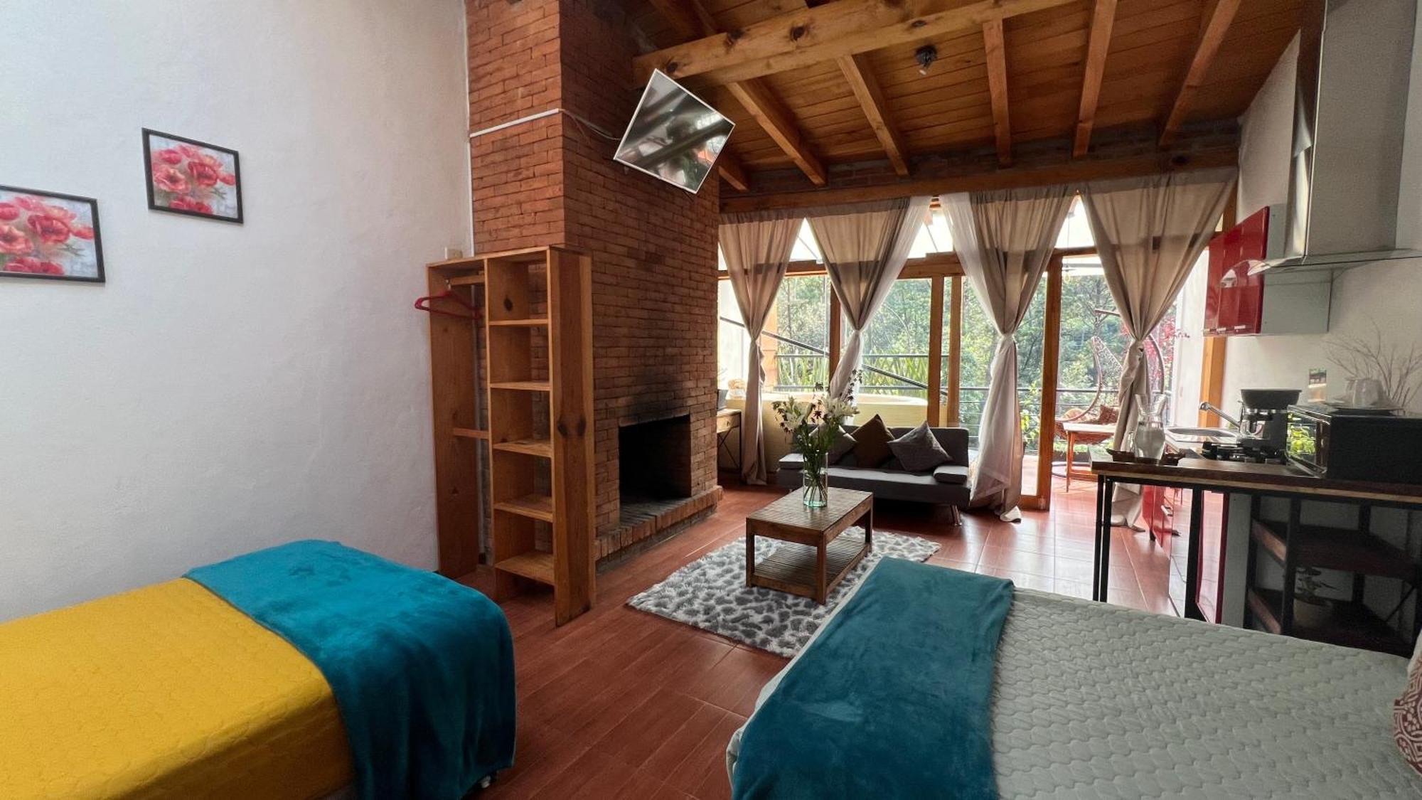 Encino House Boutique Hotel *
